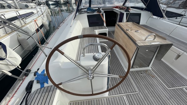 2015 DUFOUR 500