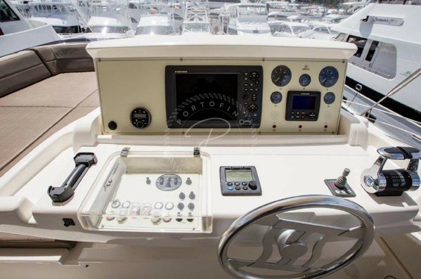 2014 FERRETTI YACHTS 690