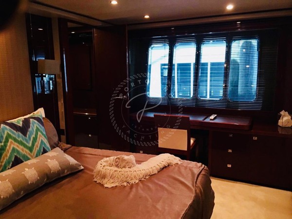 2009 PRINCESS V85-S