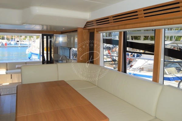 2014 ABSOLUTE 52 FLY