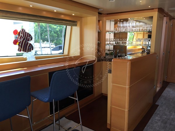 2010 SANLORENZO 37M