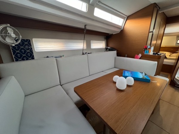 2023 JEANNEAU SUN ODYSSEY 440