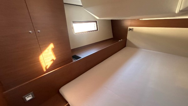 2022 BENETEAU OCEANIS 51.1