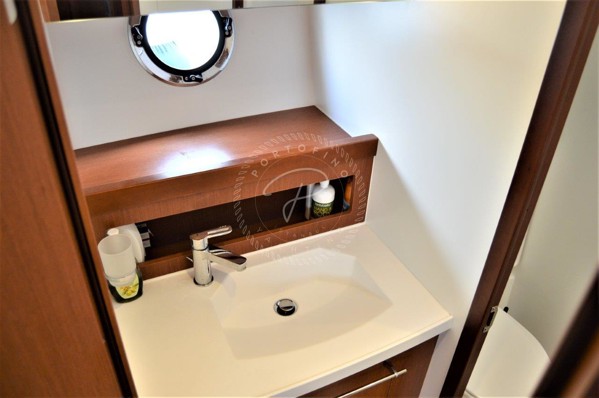 2015 BENETEAU SWIFT TRAWLER 44