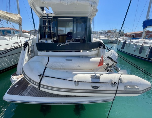 2018 BAVARIA R40