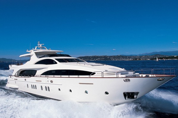 AZIMUT GRANDE 116