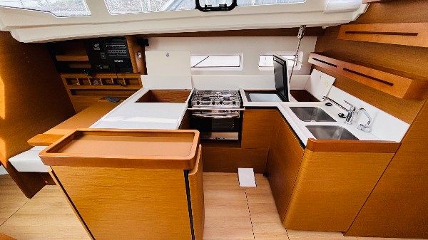 2023 JEANNEAU SUN ODYSSEY 440