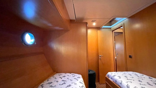 2009 TAKA YACHTS LOBSTER 18M
