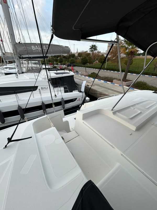 2020 LAGOON 46 OWNER'S VERSION