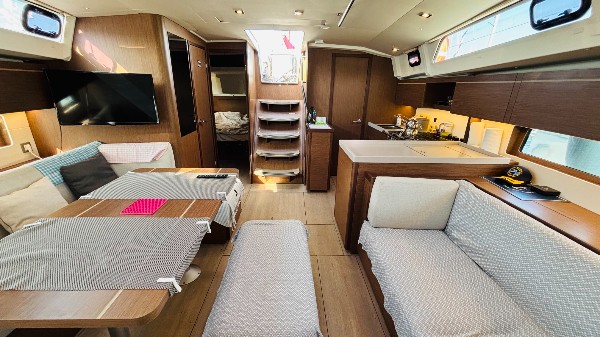 2022 BENETEAU OCEANIS 46.1