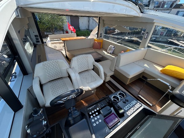 2019 SUNSEEKER PREDATOR 50