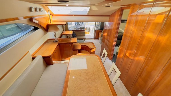 2002 FERRETTI 680 