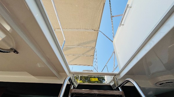 2018 BENETEAU SWIFT TRAWLER 30
