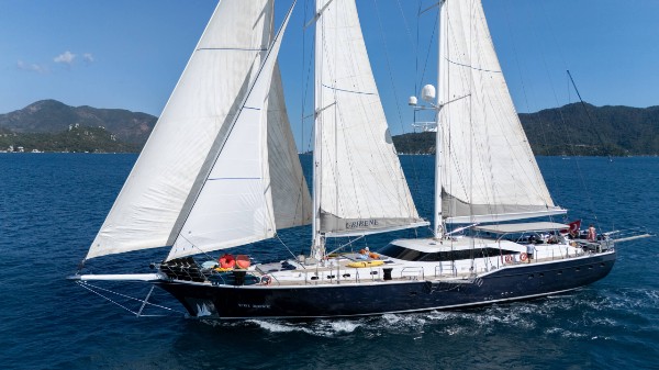 2010/2020 MOTOR SAILER 44 M 