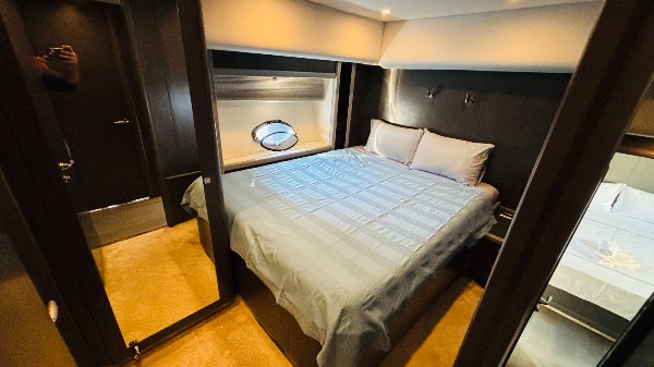 2004 SUNSEEKER PREDATOR 82