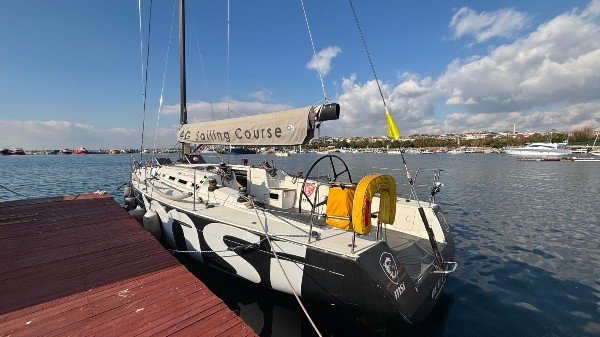 2009 BENETEAU FIRST 40 CARBON EDITION