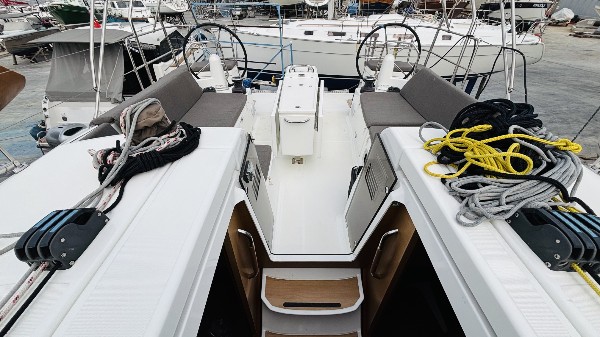2023 JEANNEAU SUN ODYSSEY 440