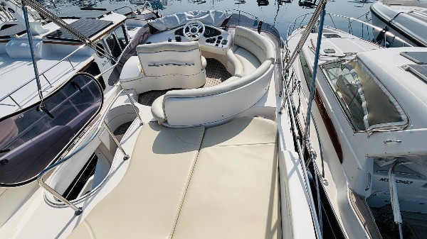 2009 AZIMUT 42 FLY