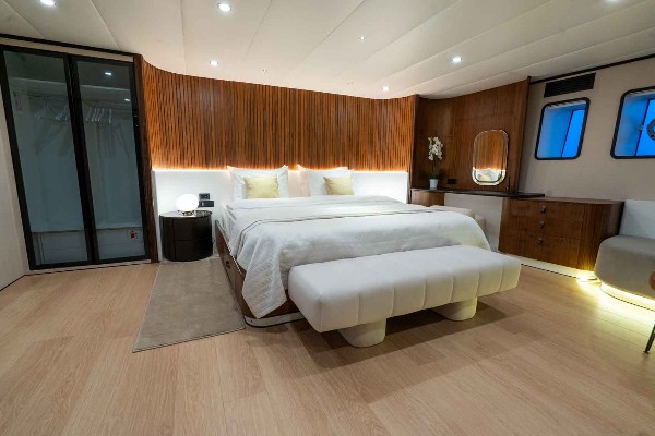 2024 MOTOR SAILOR 50 M