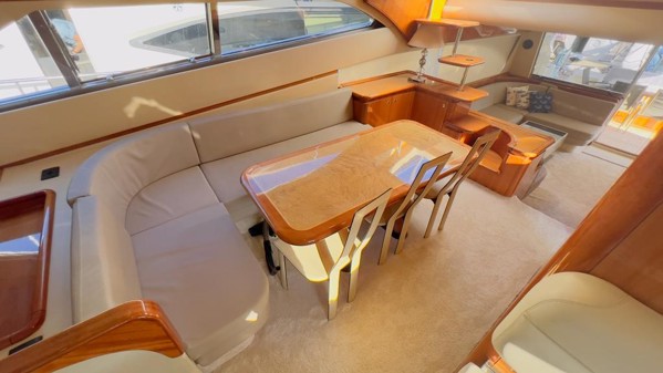2002 FERRETTI 680 