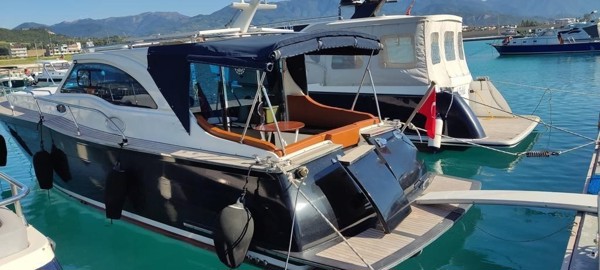 2013 CUSTOM LOBSTER 11M