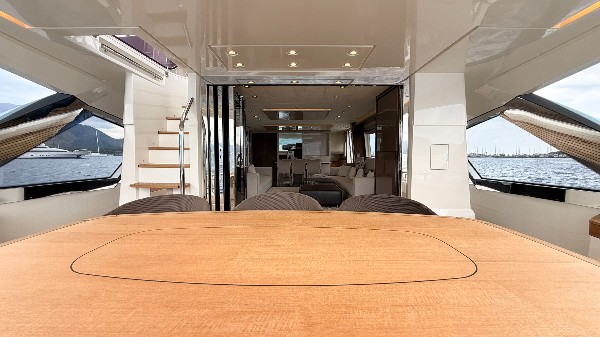 2020 MONTE CARLO YACHTS MCY 80