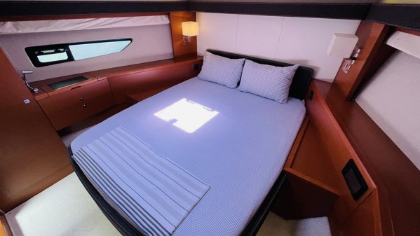 2011 PRESTIGE 60 FLY