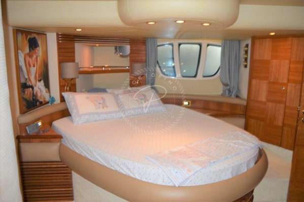 2010 AZIMUT 55 FLY