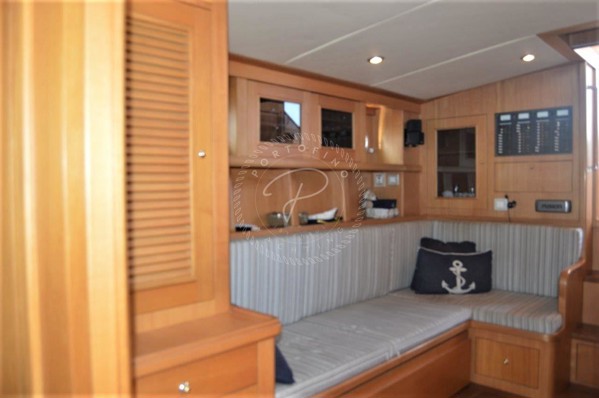 2011 CLASSIC CRUISER 37