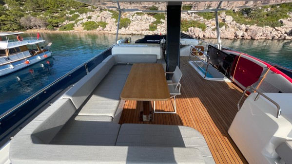 2022 SIRENA 64