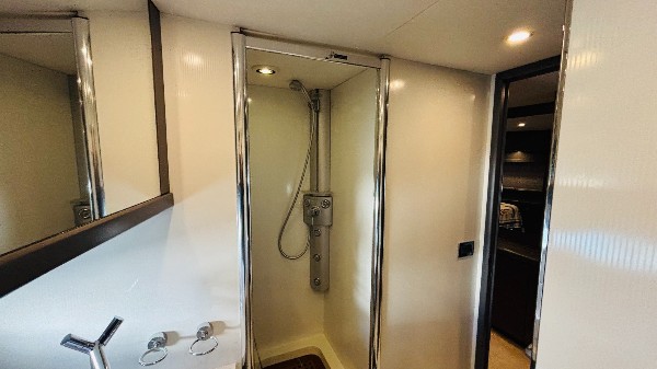 2004 SUNSEEKER PREDATOR 82