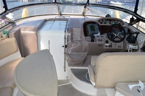 2004 REGAL 3560