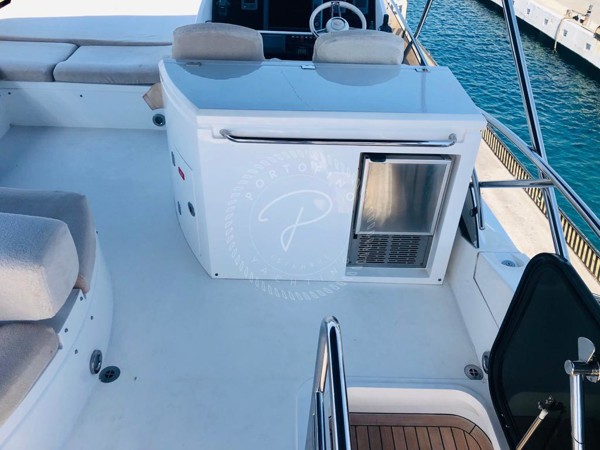 2011 SUNSEEKER MANHATTAN 63