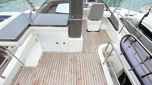 2015 AZIMUT MAGELLANO 43