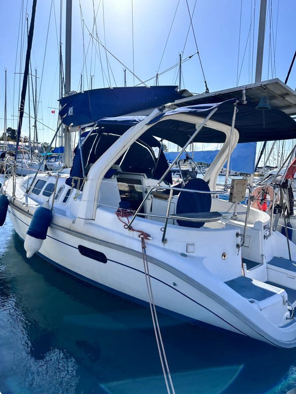 1998 HUNTER 310