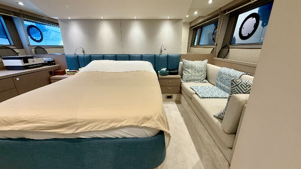 2018 SUNSEEKER MANHATTAN 52