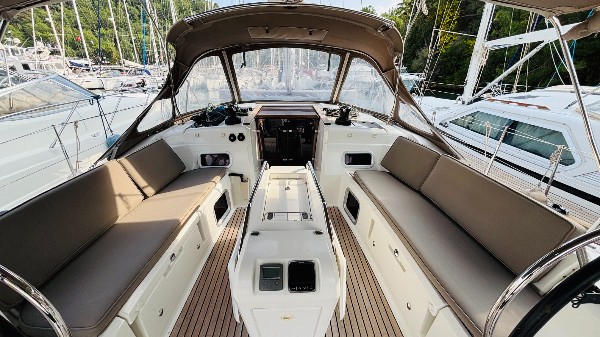 2013 JEANNEAU SUN ODYSSEY 469
