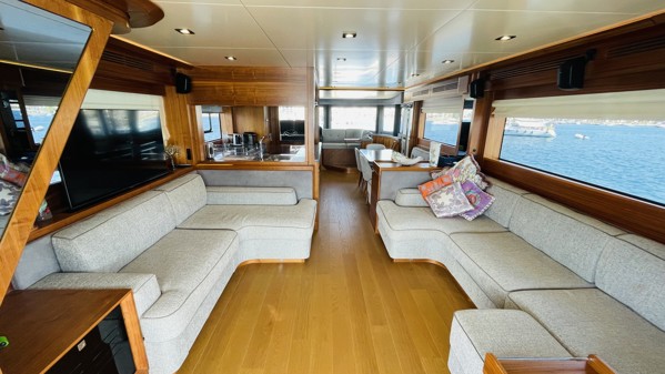 2022 SIRENA 64