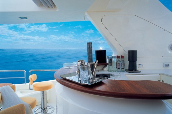 AZIMUT GRANDE 116