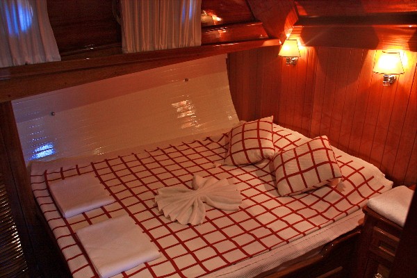 2002 LUXURY GULET 24 M