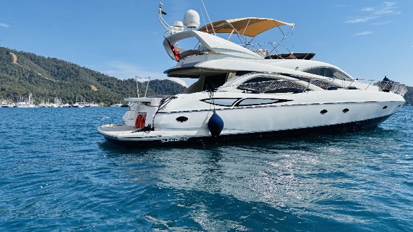 2001 SUNSEEKER MANHATTAN 64