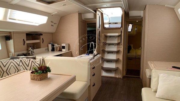 2018 JEANNEAU 51