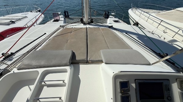 2011 LAGOON 450 F OWNER’S VERSION