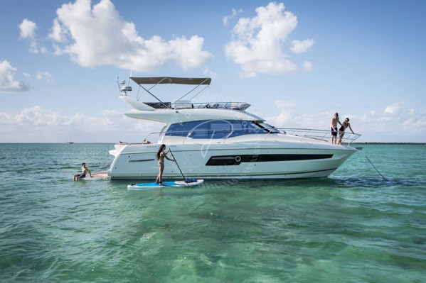 2021 PRESTIGE 460 FLY