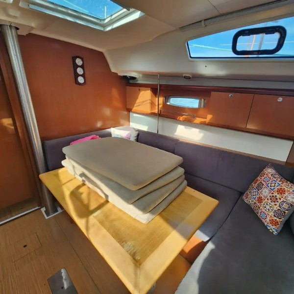 2008 BENETEAU OCEANIS 40 