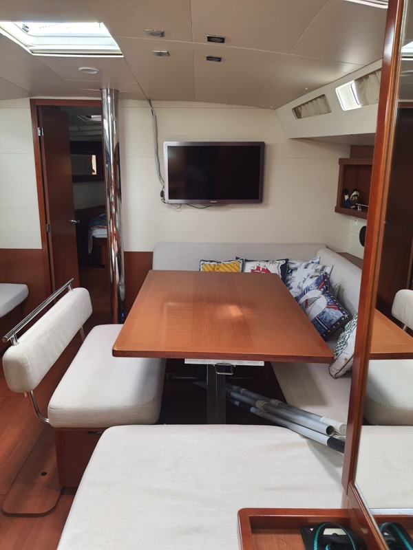 2012 BENETEAU OCEANIS 48