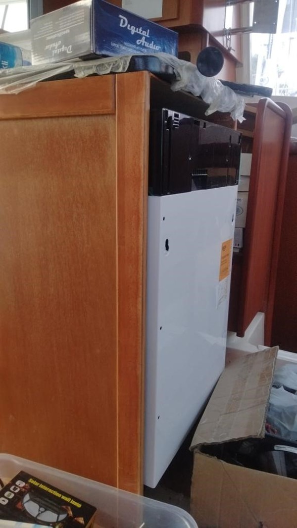 2013 LEOPARD 39