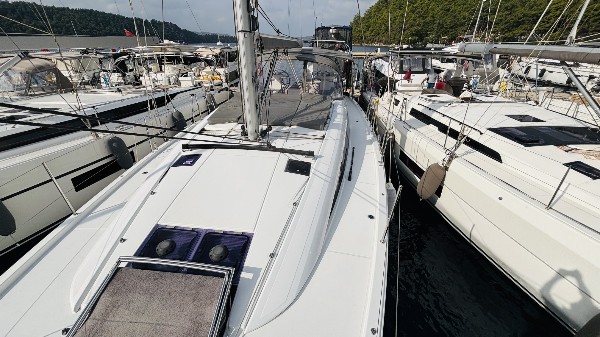 2018 JEANNEAU 54
