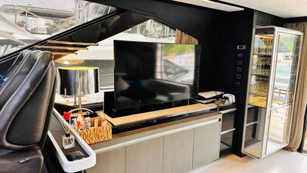 2019 AZIMUT S7