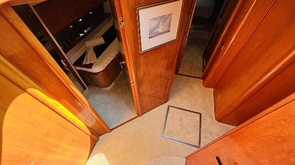 2001 SUNSEEKER MANHATTAN 64